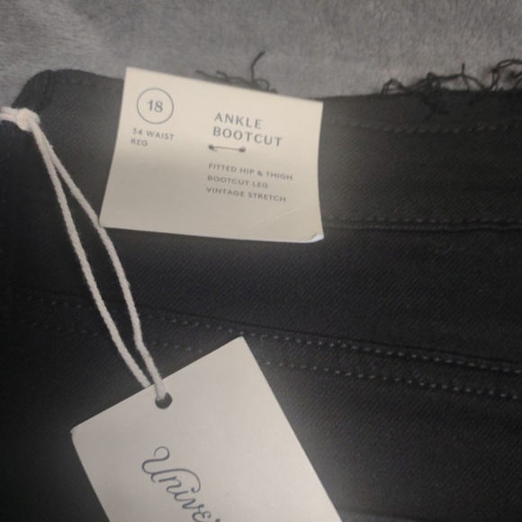 Nwt size 18 ankle length jeans - Picture 4 of 4